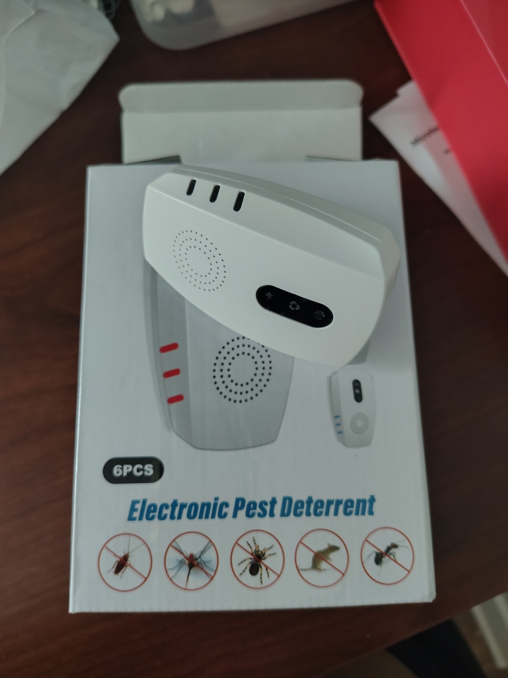 White Electronic Pest Deterrent Ultrasonic Plug-In Repeller